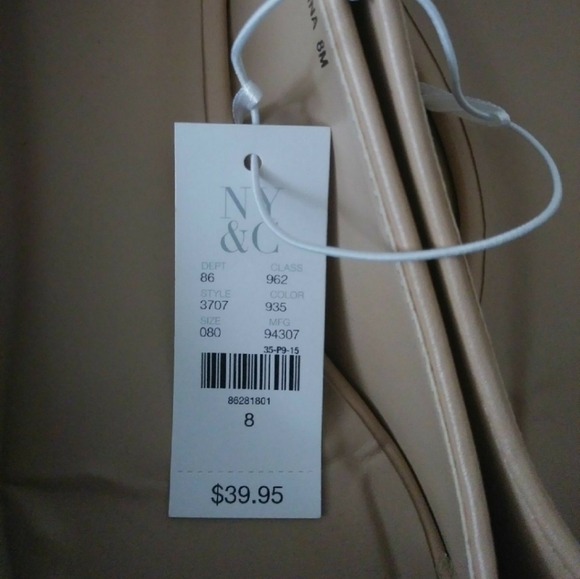 New York & Company Beige Flats - Picture 3 of 6